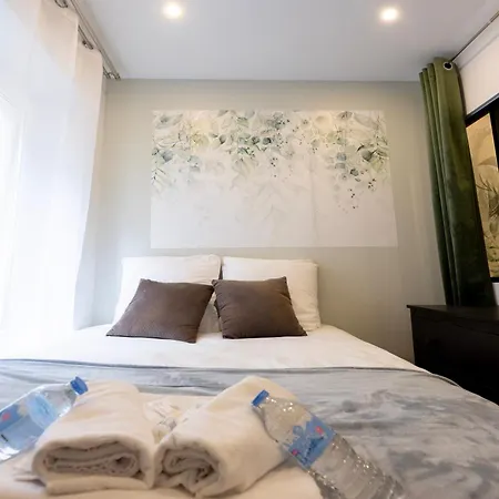 Nets - Saint Lazare Apartment