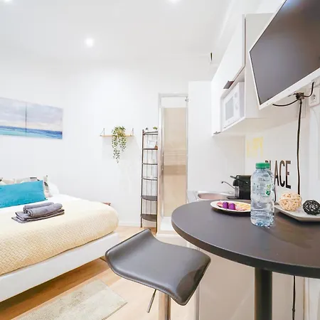 Nets - Saint Lazare Apartment
