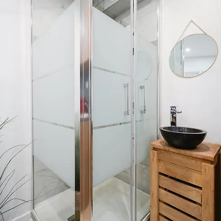 Nets - Saint Lazare Apartment Paris