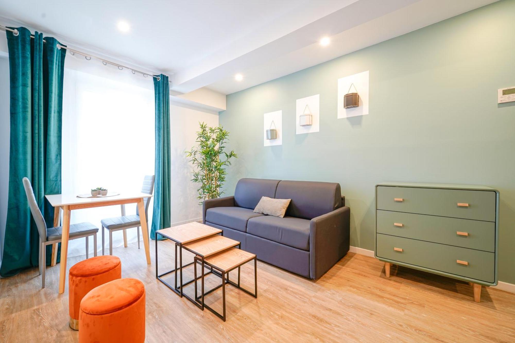 Apartment Nets - Saint Lazare *