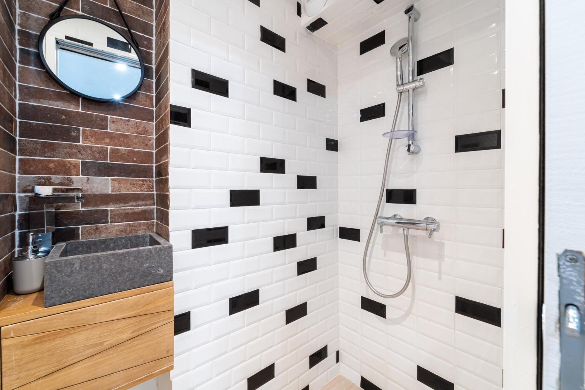 Nets - Saint Lazare Apartment *