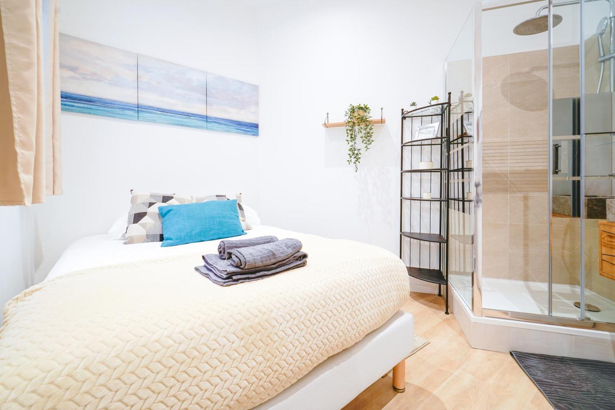 Apartment Nets - Saint Lazare *