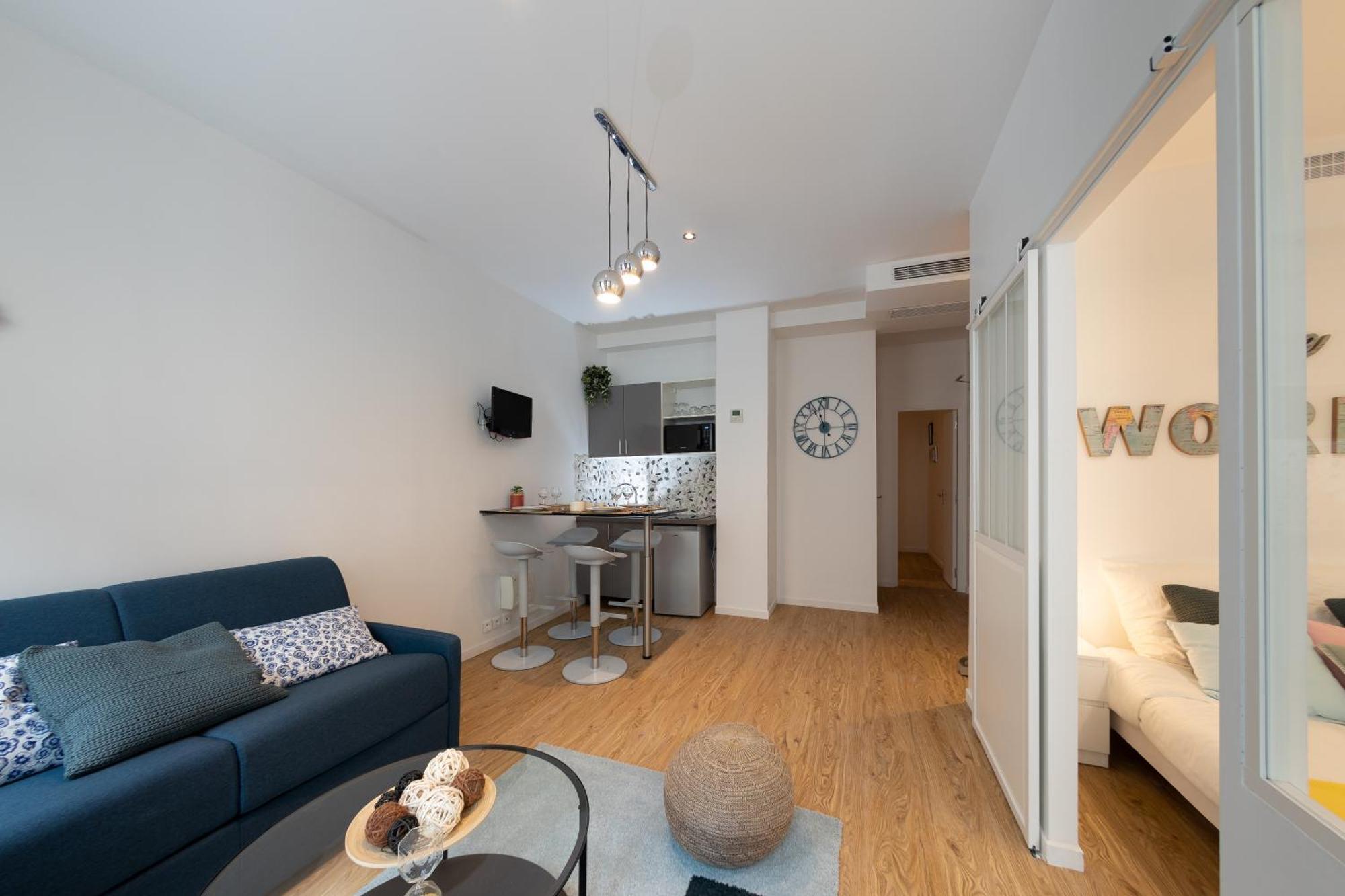 Apartment Nets - Saint Lazare *