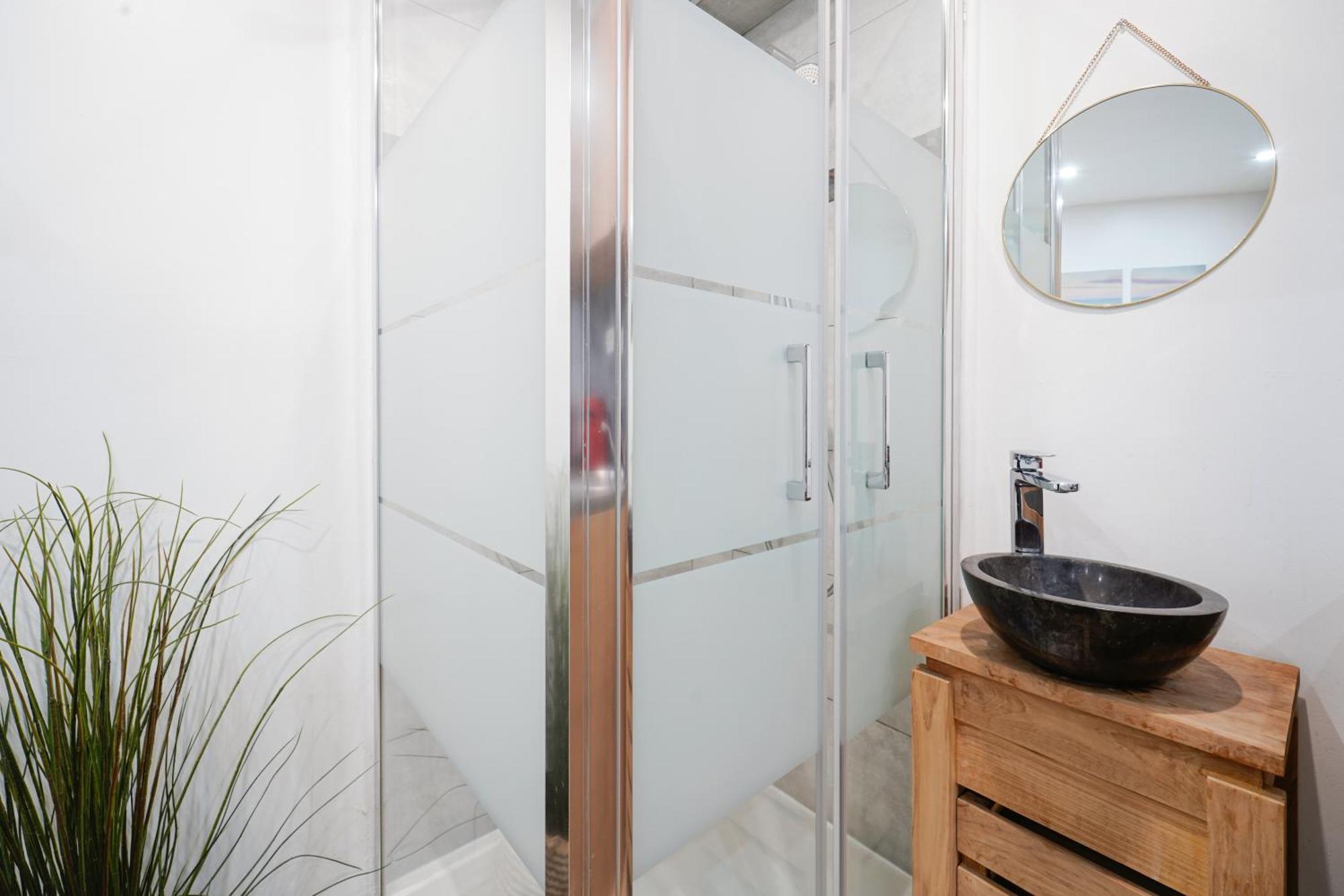 Nets - Saint Lazare Apartment