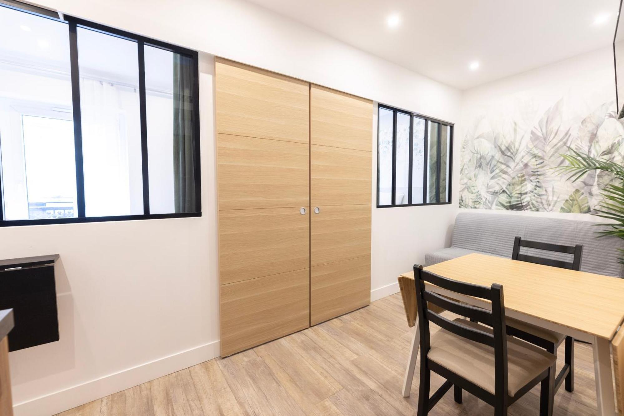 Nets - Saint Lazare * Parigi